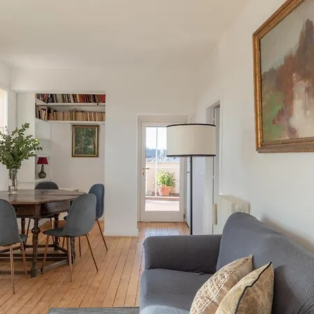 Апартаменты Iflat Penthouse Overlooking *